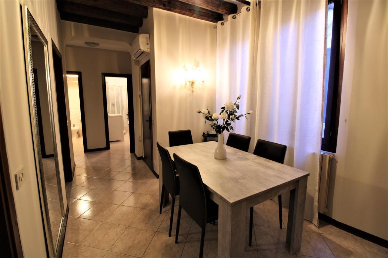 Central And Spacious Apartment Venice Exterior photo